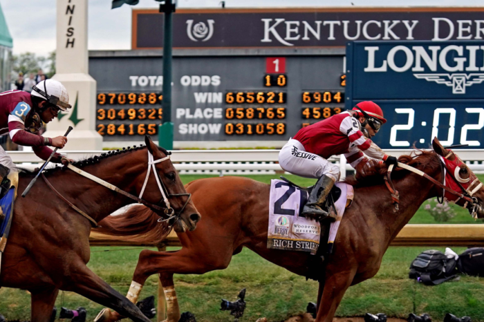 Kentucky Derby Experience of a Lifetime for 2 People